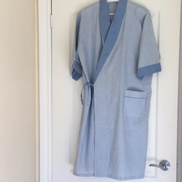 Kimono Style Robe - Picture 7 of 7